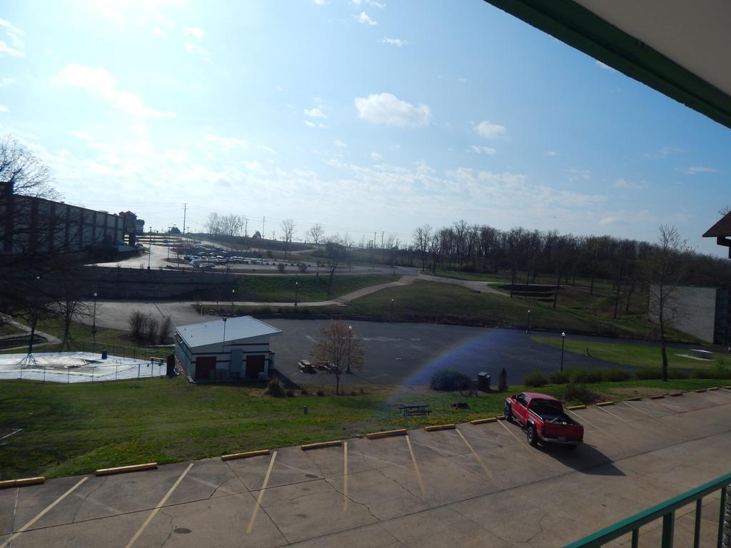 Ramada Branson Hotel And Resort Exterior foto