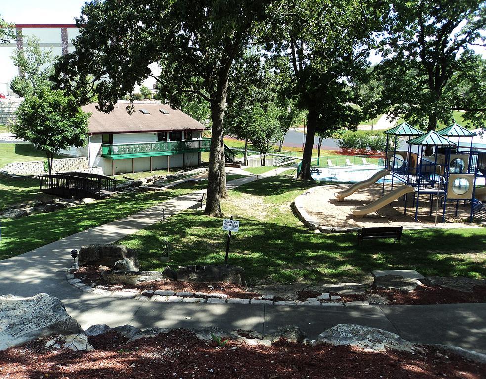 Ramada Branson Hotel And Resort Exterior foto