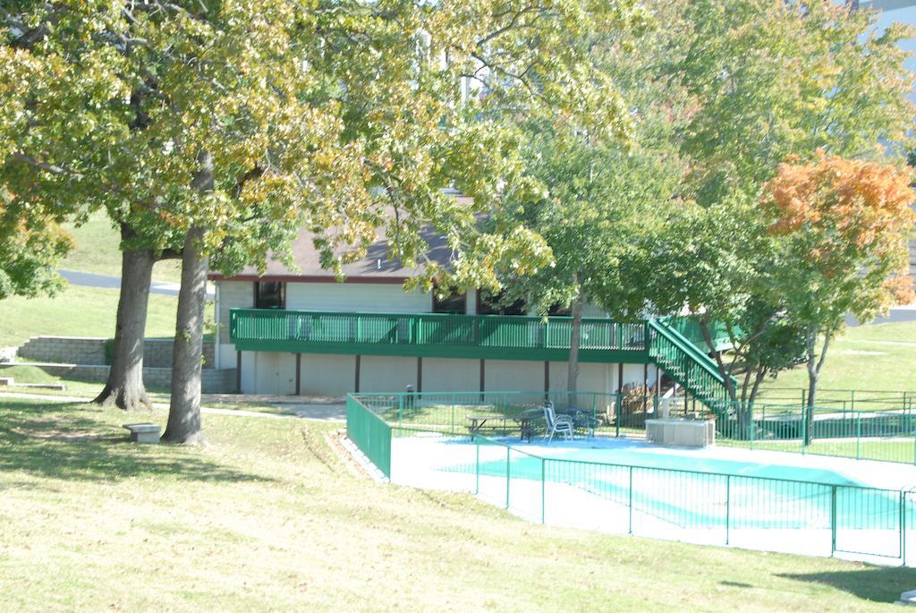 Ramada Branson Hotel And Resort Exterior foto