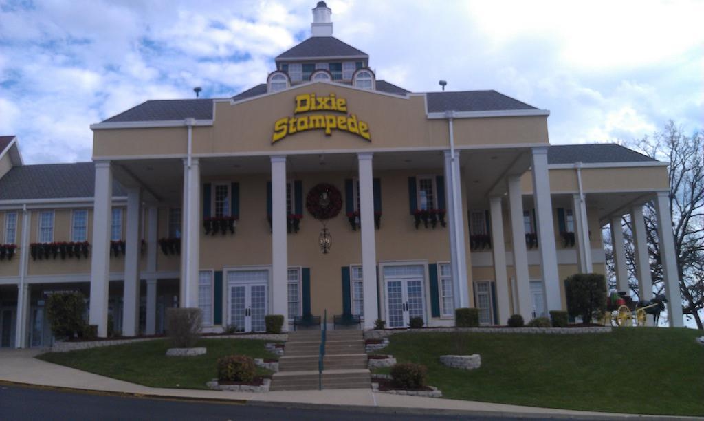 Ramada Branson Hotel And Resort Exterior foto